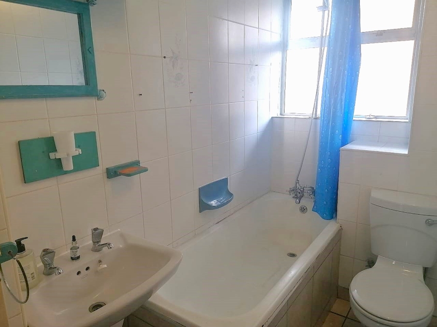 To Let 2 Bedroom Property for Rent in Amanzimtoti KwaZulu-Natal