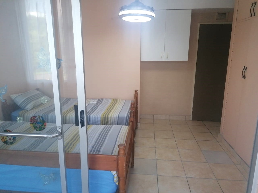To Let 2 Bedroom Property for Rent in Amanzimtoti KwaZulu-Natal
