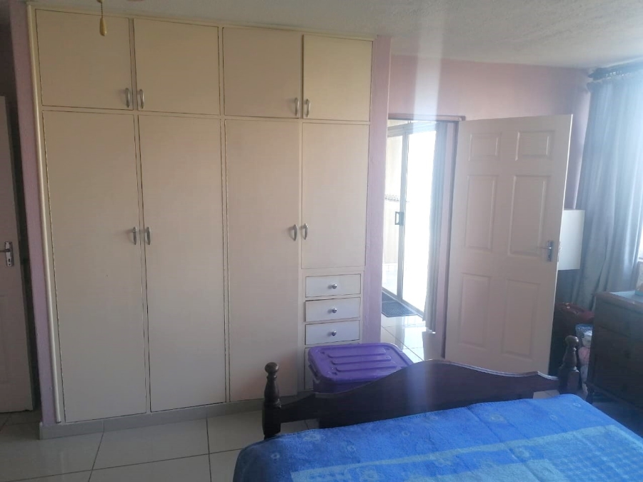 To Let 2 Bedroom Property for Rent in Amanzimtoti KwaZulu-Natal