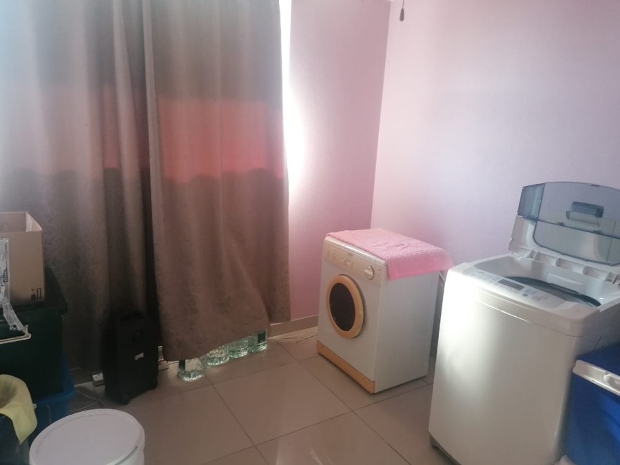 To Let 2 Bedroom Property for Rent in Amanzimtoti KwaZulu-Natal