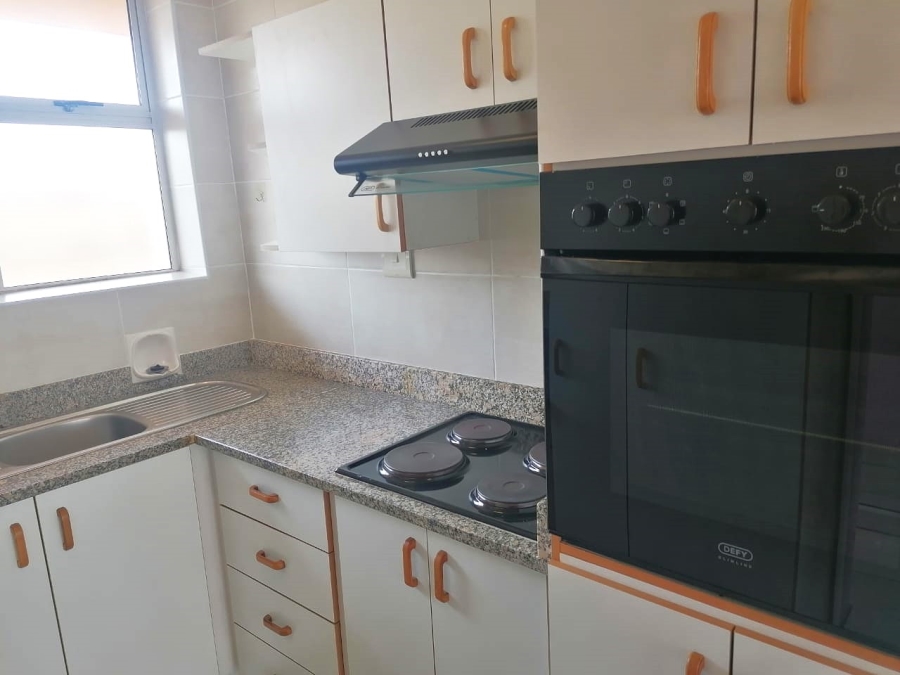 To Let 2 Bedroom Property for Rent in Amanzimtoti KwaZulu-Natal