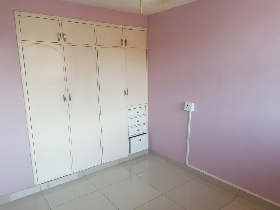 To Let 2 Bedroom Property for Rent in Amanzimtoti KwaZulu-Natal