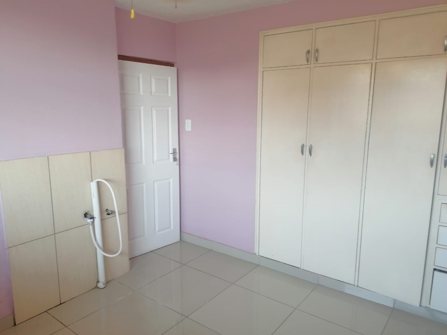 To Let 2 Bedroom Property for Rent in Amanzimtoti KwaZulu-Natal