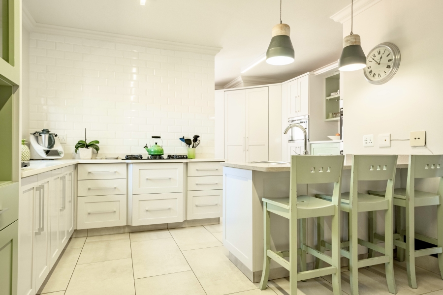 5 Bedroom Property for Sale in Kirtlington Park KwaZulu-Natal