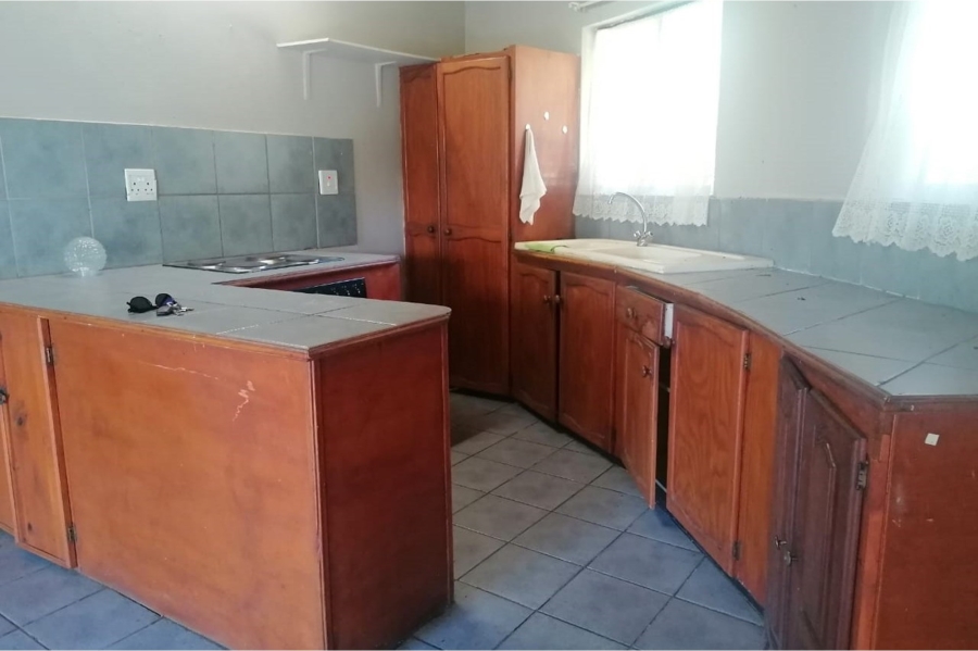 2 Bedroom Property for Sale in Umtentweni KwaZulu-Natal