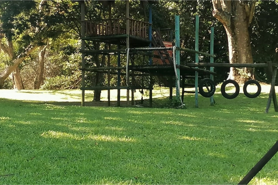 2 Bedroom Property for Sale in Umtentweni KwaZulu-Natal