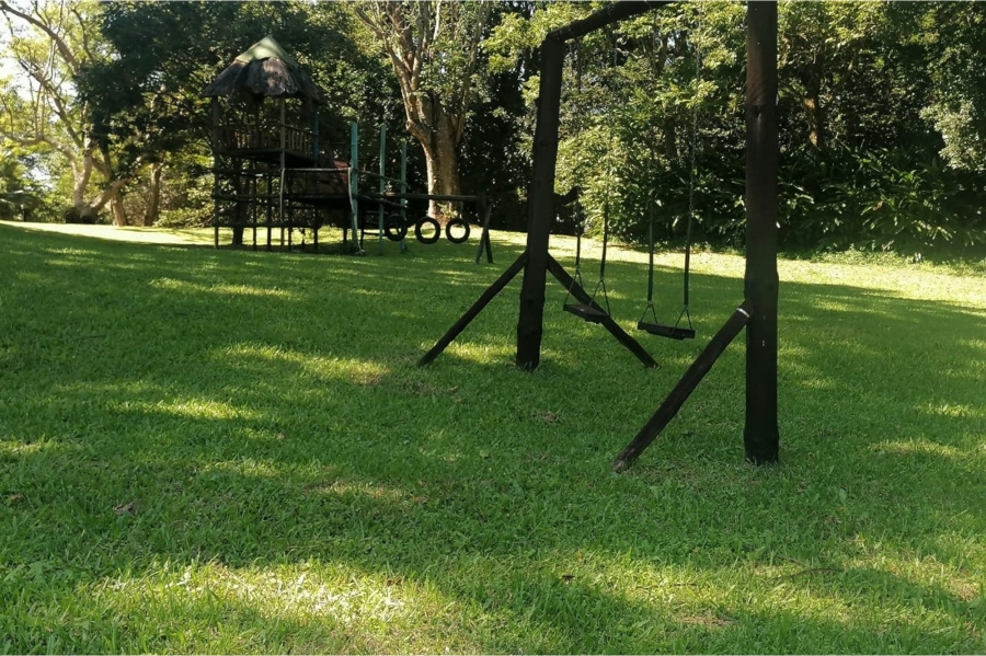 2 Bedroom Property for Sale in Umtentweni KwaZulu-Natal
