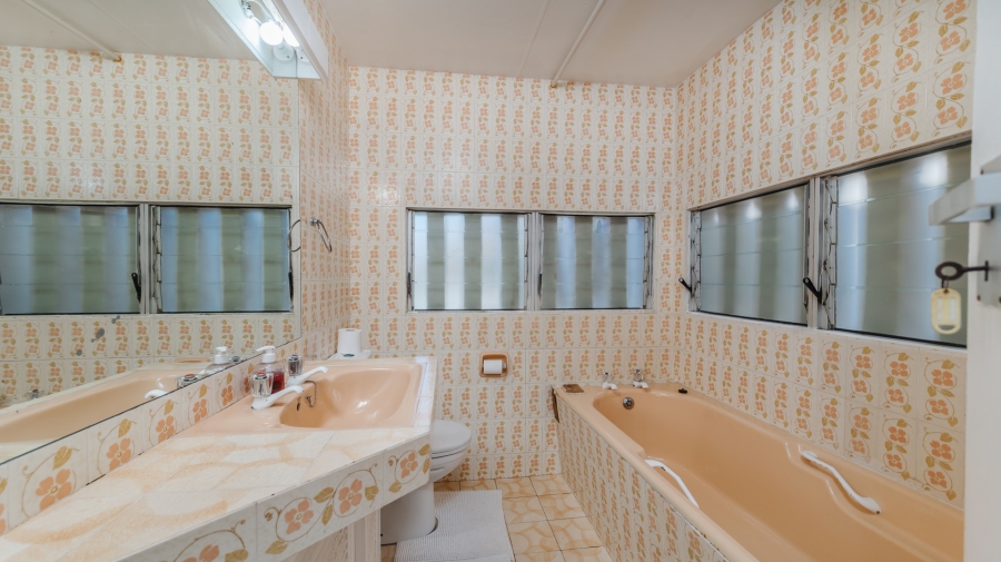 11 Bedroom Property for Sale in Sheffield Beach KwaZulu-Natal