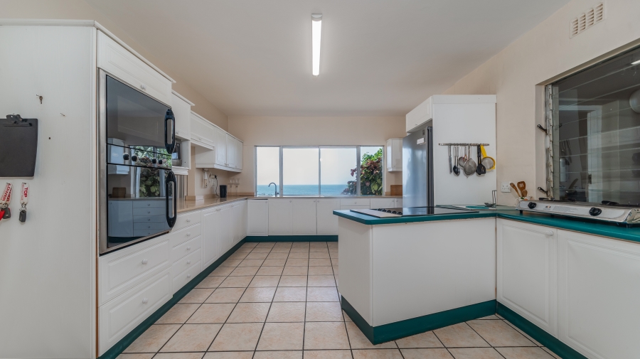 11 Bedroom Property for Sale in Sheffield Beach KwaZulu-Natal