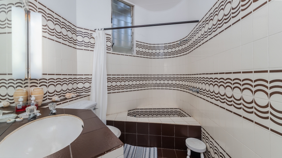 11 Bedroom Property for Sale in Sheffield Beach KwaZulu-Natal