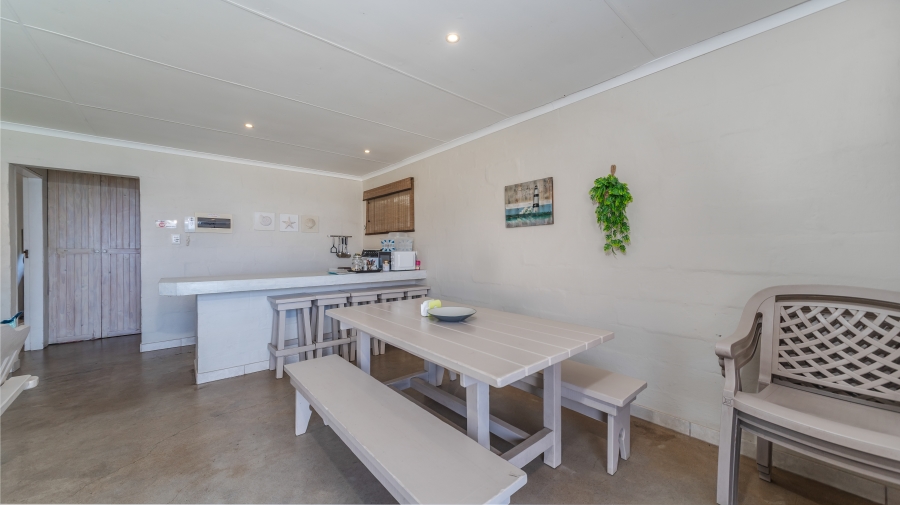 11 Bedroom Property for Sale in Sheffield Beach KwaZulu-Natal