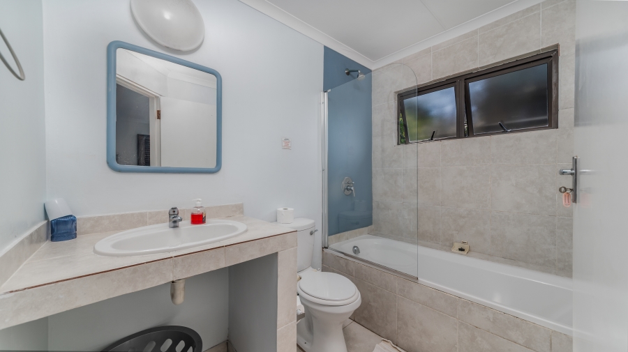 11 Bedroom Property for Sale in Sheffield Beach KwaZulu-Natal