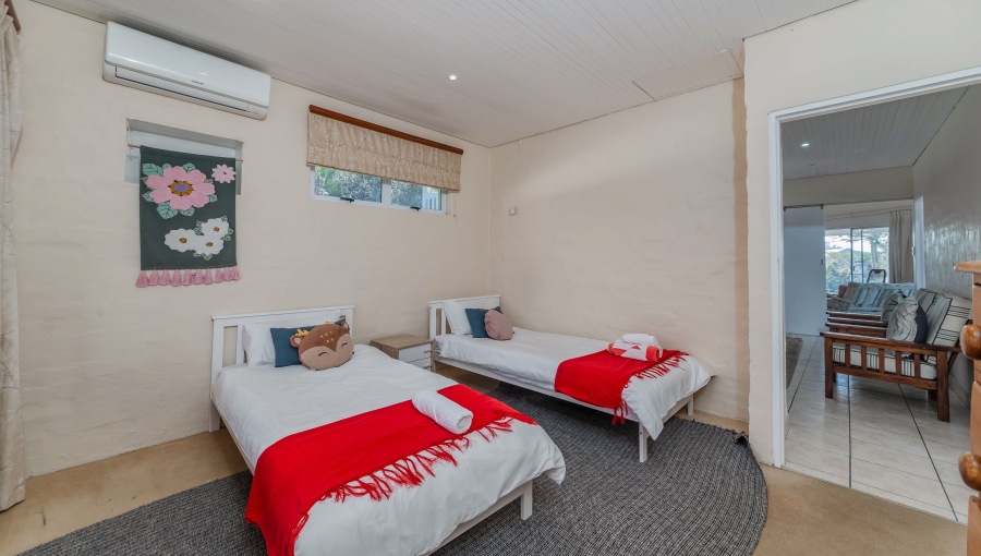 11 Bedroom Property for Sale in Sheffield Beach KwaZulu-Natal