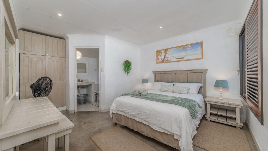 11 Bedroom Property for Sale in Sheffield Beach KwaZulu-Natal