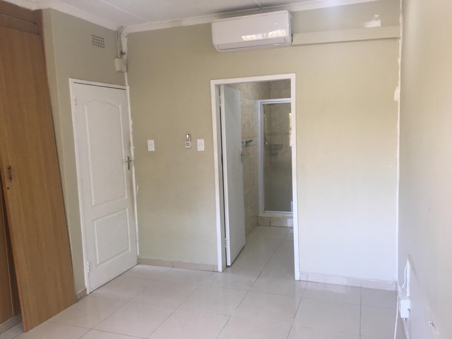 To Let 3 Bedroom Property for Rent in Richem KwaZulu-Natal