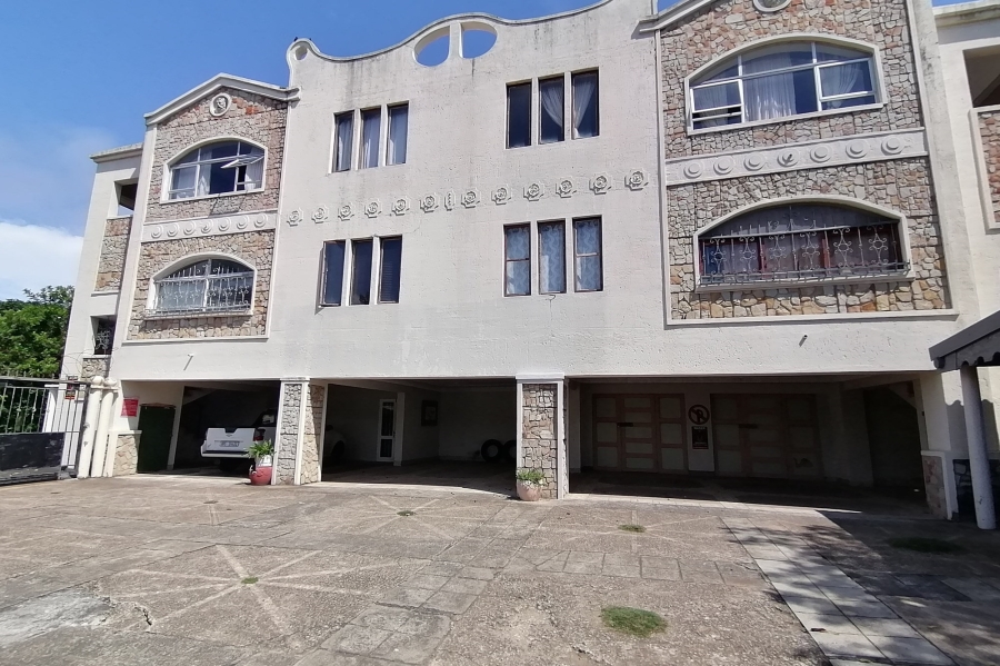 15 Bedroom Property for Sale in Margate KwaZulu-Natal