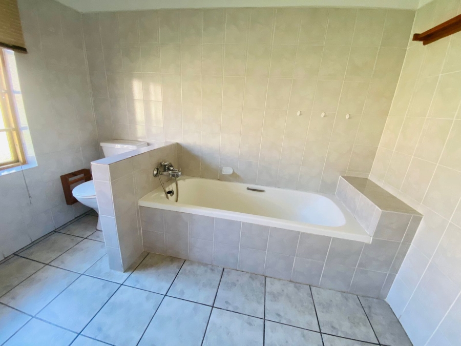 4 Bedroom Property for Sale in Meer En See KwaZulu-Natal