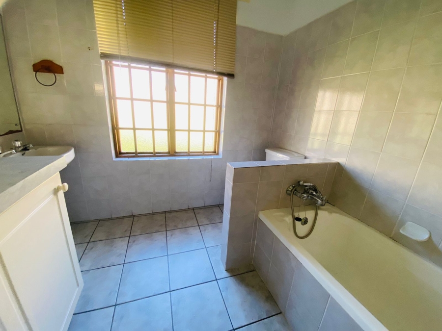 4 Bedroom Property for Sale in Meer En See KwaZulu-Natal