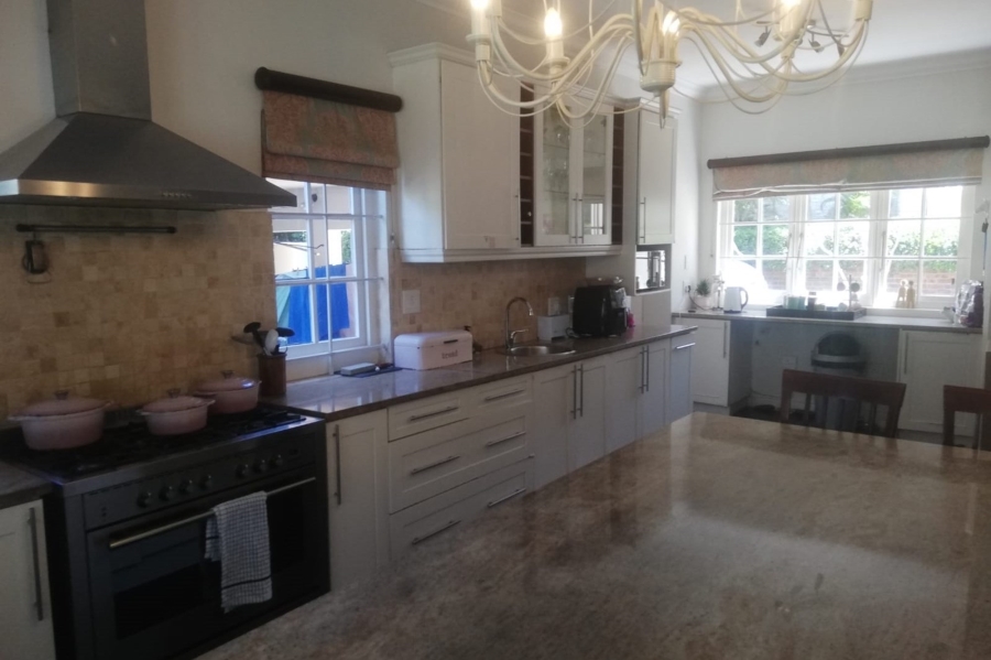 To Let 4 Bedroom Property for Rent in Durban North KwaZulu-Natal