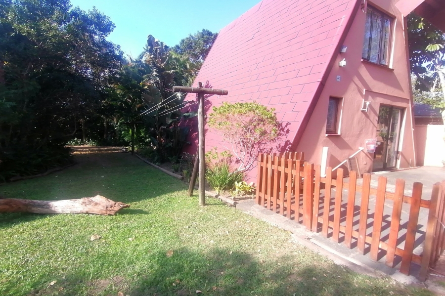 2 Bedroom Property for Sale in Hibberdene KwaZulu-Natal