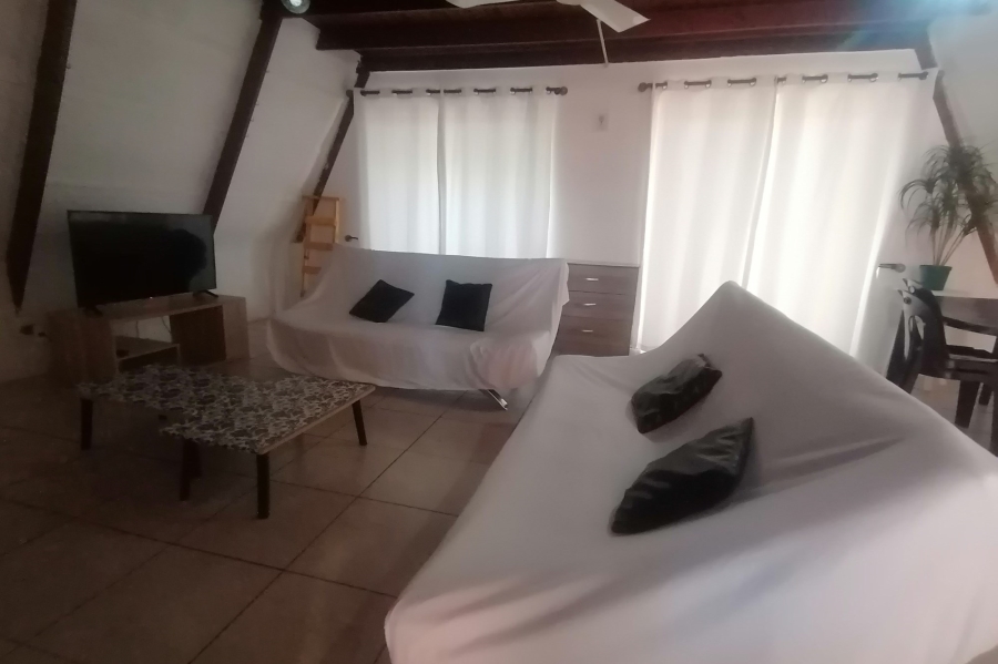 2 Bedroom Property for Sale in Hibberdene KwaZulu-Natal