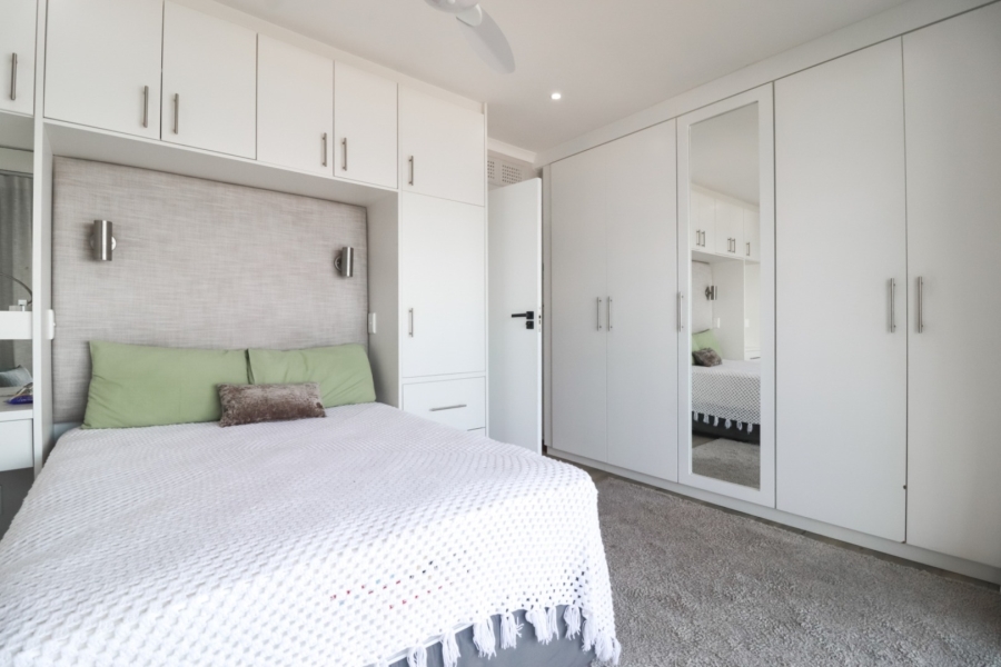 4 Bedroom Property for Sale in Ocean View KwaZulu-Natal