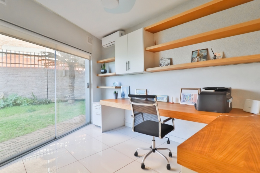 4 Bedroom Property for Sale in Ocean View KwaZulu-Natal