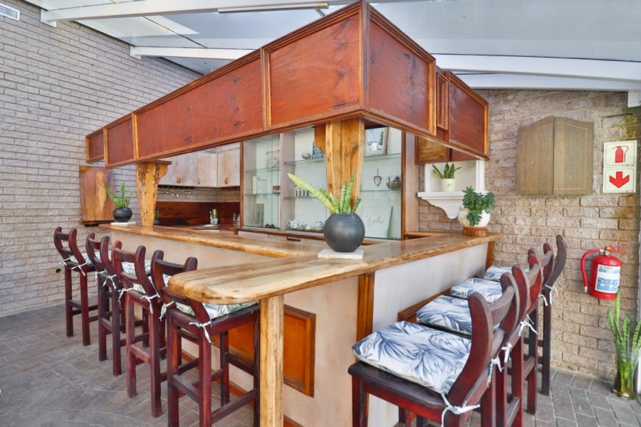 4 Bedroom Property for Sale in Ocean View KwaZulu-Natal