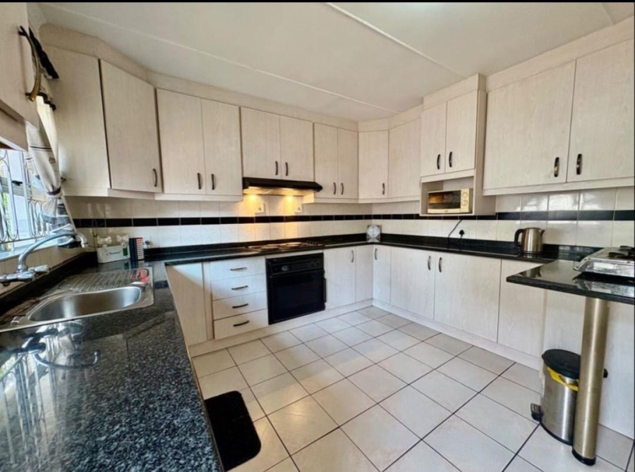 3 Bedroom Property for Sale in Wyebank KwaZulu-Natal