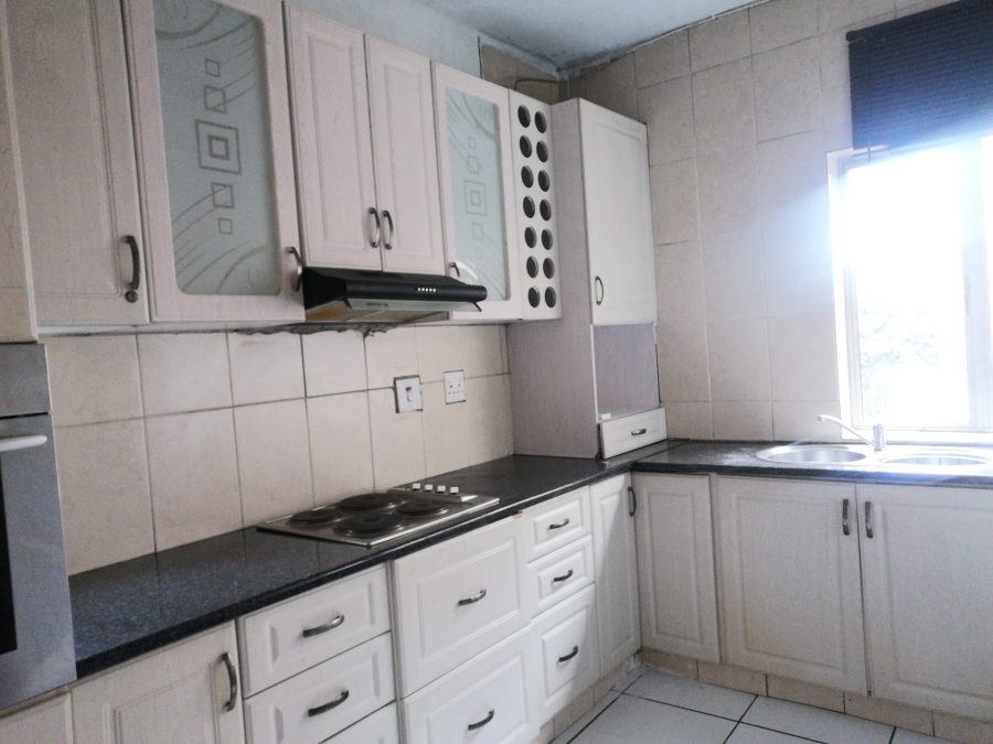 To Let 2 Bedroom Property for Rent in Umbilo KwaZulu-Natal