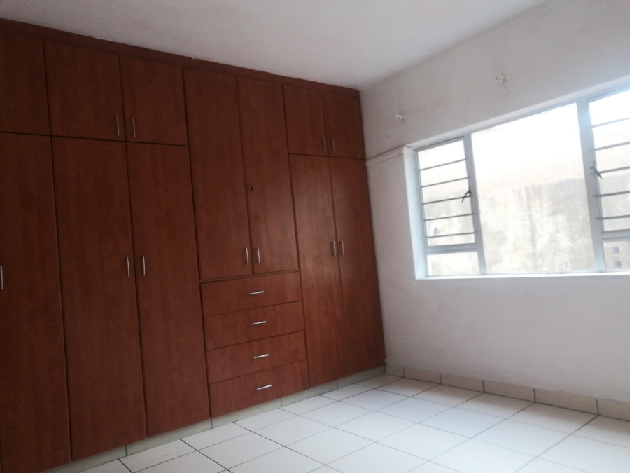 To Let 2 Bedroom Property for Rent in Umbilo KwaZulu-Natal