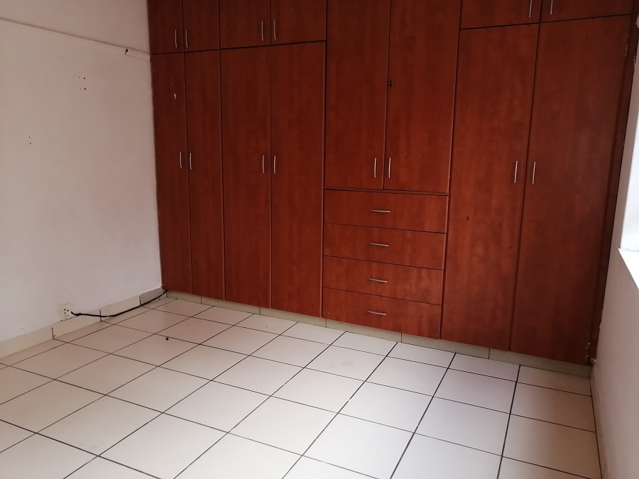 To Let 2 Bedroom Property for Rent in Umbilo KwaZulu-Natal