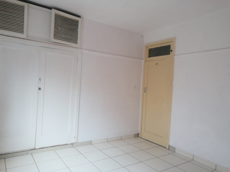 To Let 2 Bedroom Property for Rent in Umbilo KwaZulu-Natal