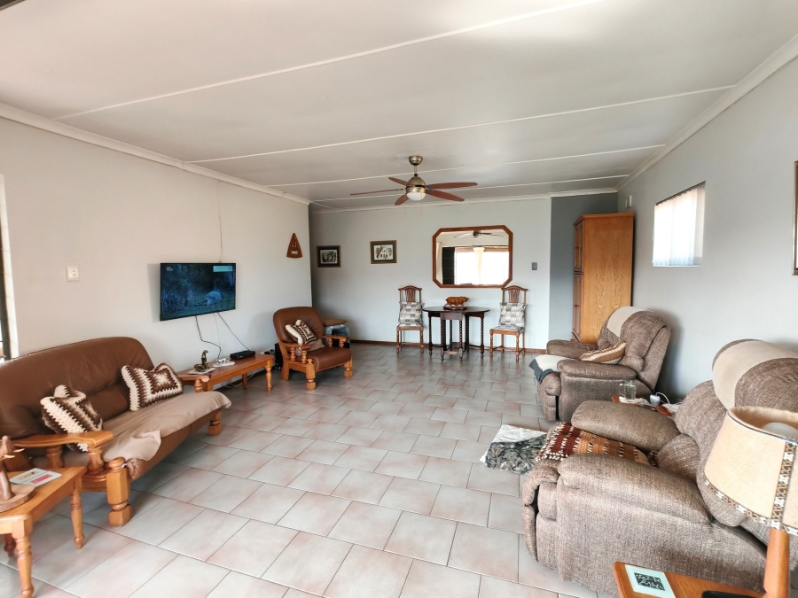 3 Bedroom Property for Sale in Ocean View KwaZulu-Natal