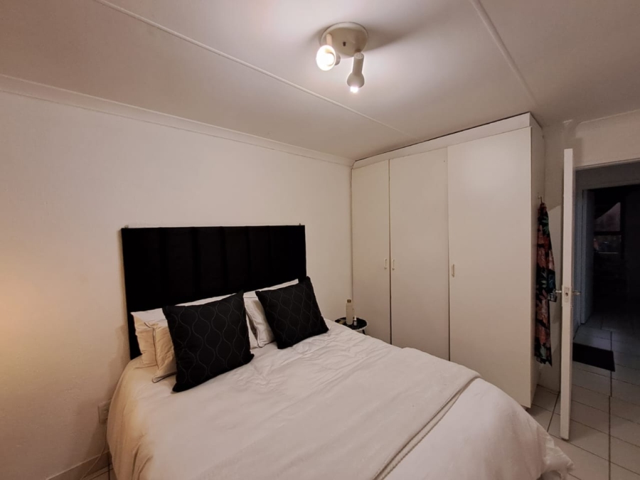 To Let 2 Bedroom Property for Rent in Ocean View KwaZulu-Natal