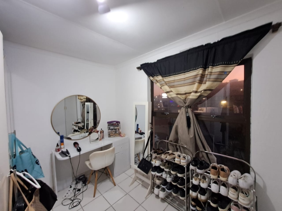 To Let 2 Bedroom Property for Rent in Ocean View KwaZulu-Natal