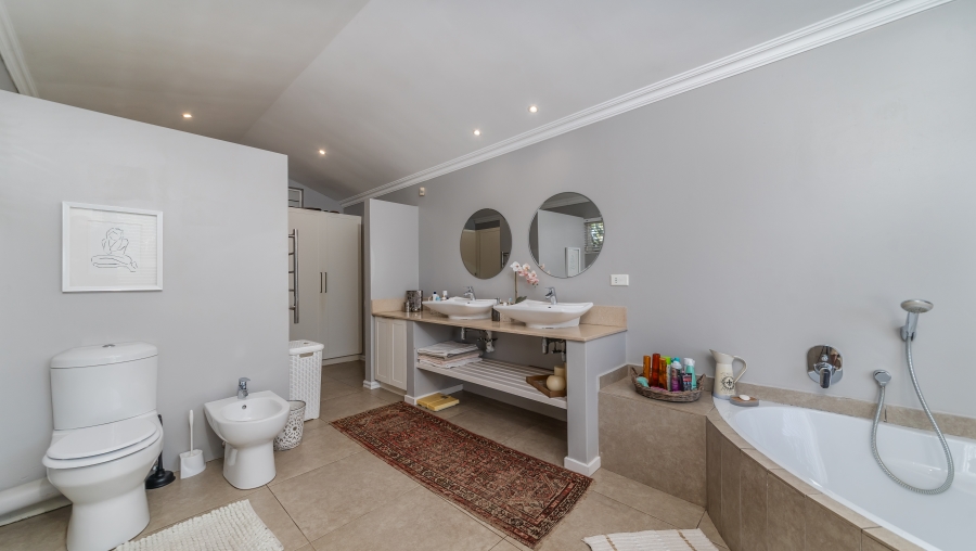 4 Bedroom Property for Sale in Ballito Central KwaZulu-Natal