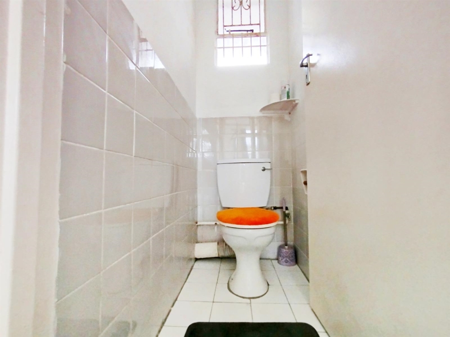 To Let 2 Bedroom Property for Rent in Bulwer KwaZulu-Natal