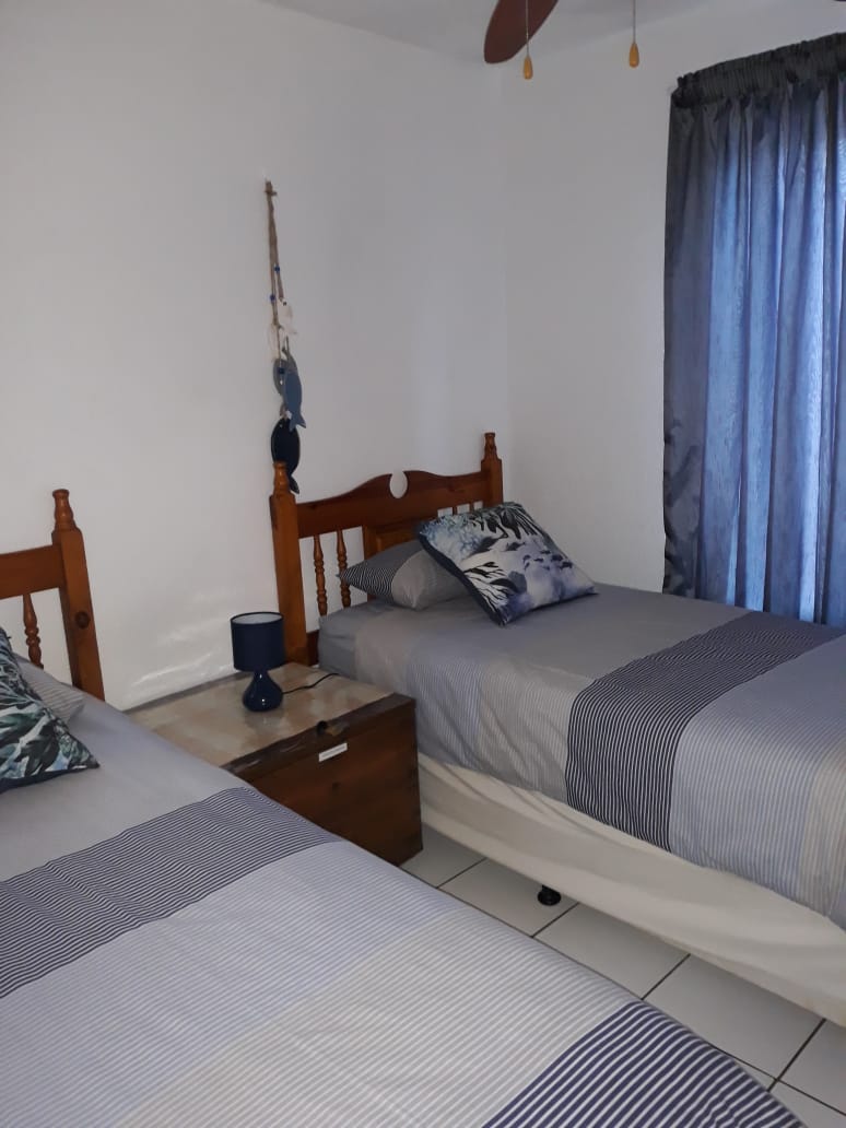 2 Bedroom Property for Sale in Uvongo KwaZulu-Natal