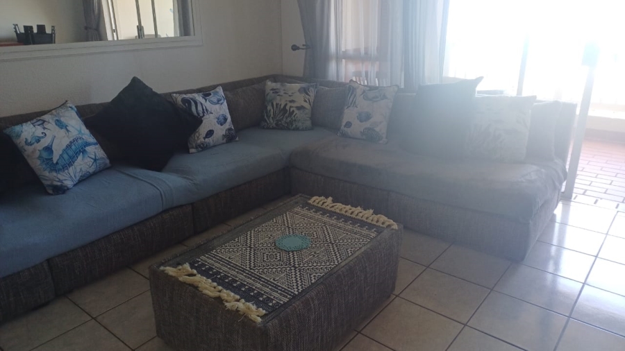 2 Bedroom Property for Sale in Uvongo KwaZulu-Natal