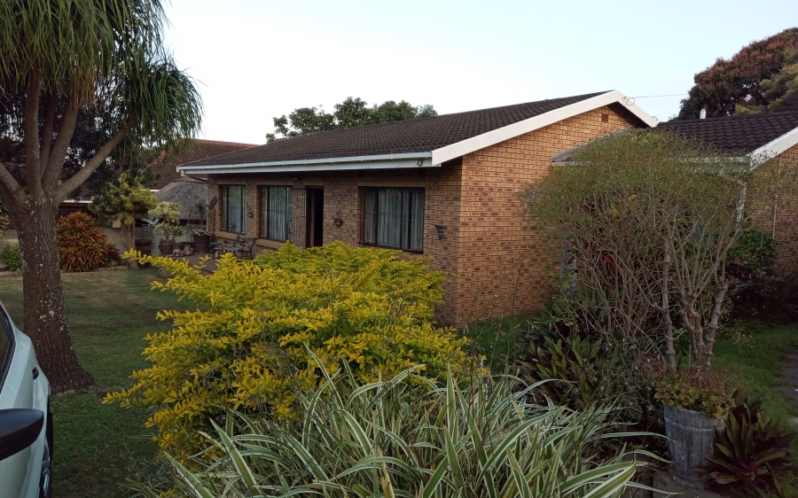 3 Bedroom Property for Sale in Manaba Beach KwaZulu-Natal