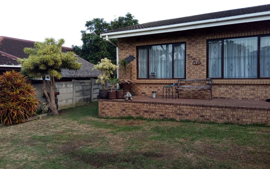 3 Bedroom Property for Sale in Manaba Beach KwaZulu-Natal
