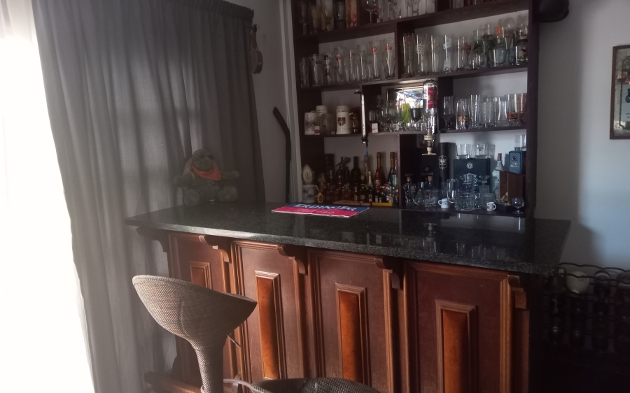 4 Bedroom Property for Sale in Manaba Beach KwaZulu-Natal