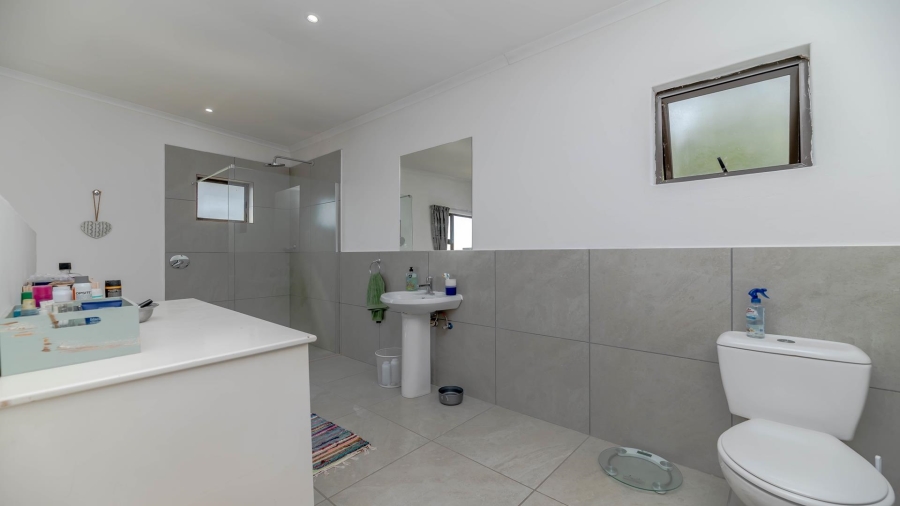 3 Bedroom Property for Sale in Tugela Mouth KwaZulu-Natal