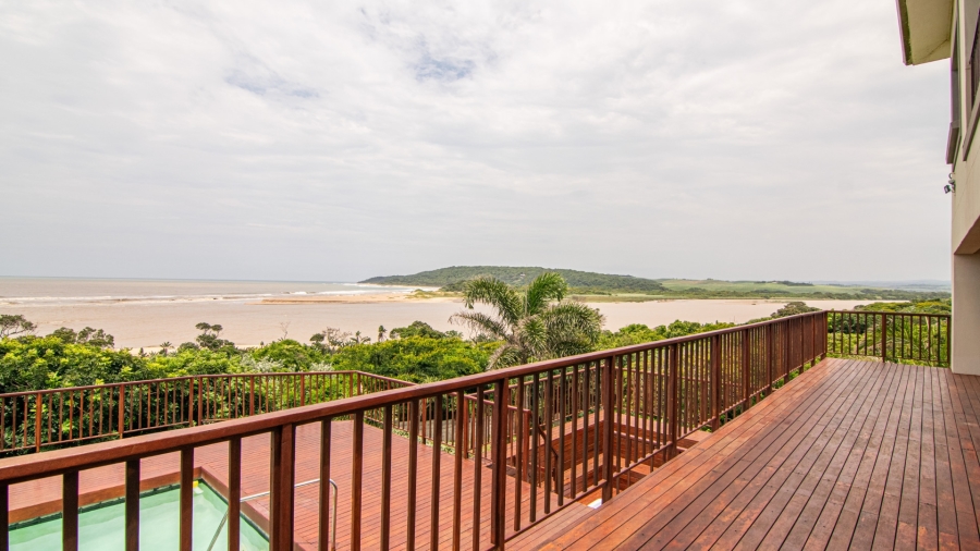 6 Bedroom Property for Sale in Tugela Mouth KwaZulu-Natal