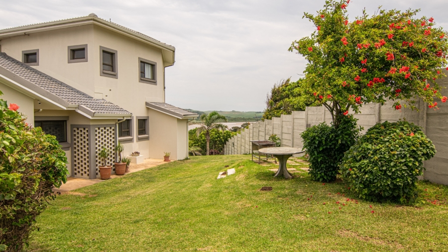 6 Bedroom Property for Sale in Tugela Mouth KwaZulu-Natal