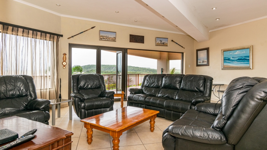 6 Bedroom Property for Sale in Tugela Mouth KwaZulu-Natal