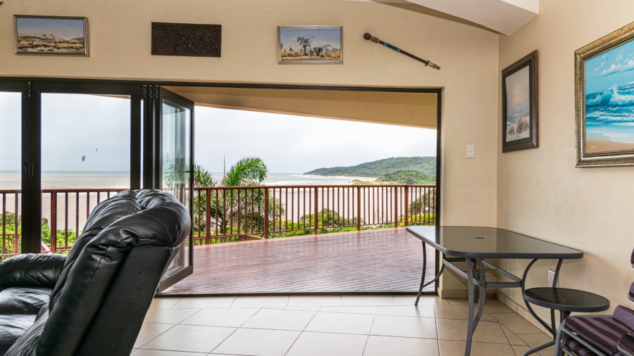 6 Bedroom Property for Sale in Tugela Mouth KwaZulu-Natal