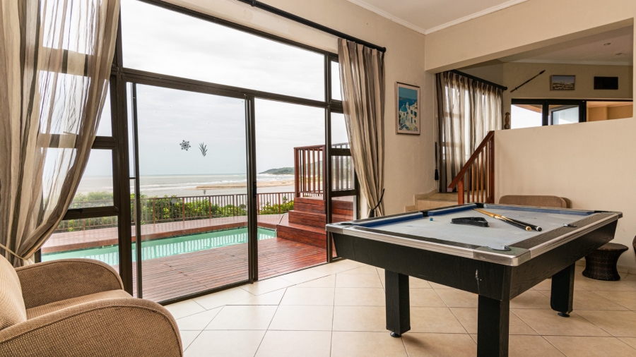 6 Bedroom Property for Sale in Tugela Mouth KwaZulu-Natal