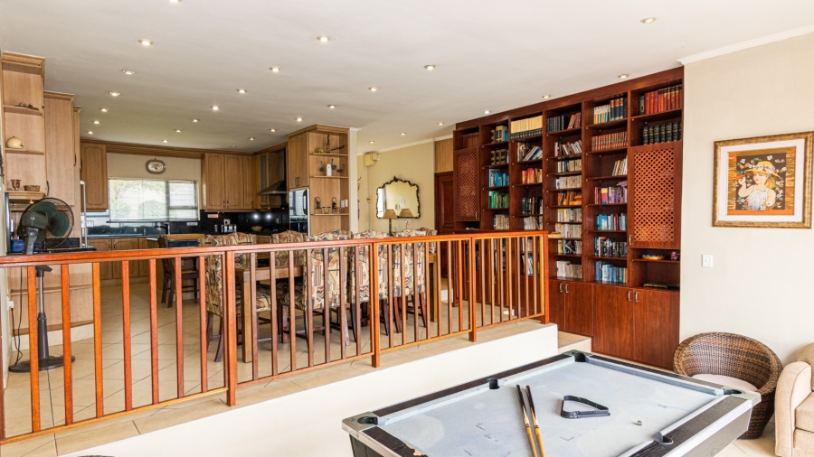 6 Bedroom Property for Sale in Tugela Mouth KwaZulu-Natal